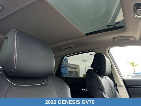 Used 2022 Genesis GV70 2.5T w/ Advanced Package AWD/4WD image 19