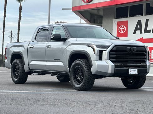 New 2026 Toyota Tundra Limited AWD/4WD image 7