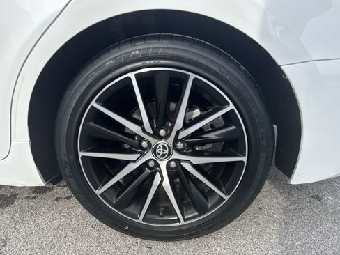 Used 2021 Toyota Camry SE image 33