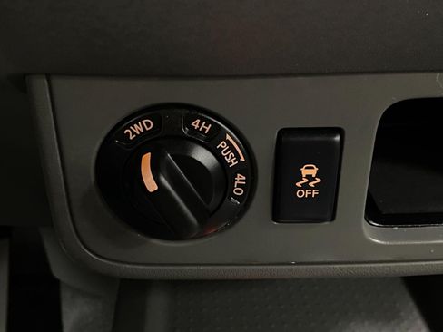 Used 2021 Nissan Frontier SV w/ SV Utility Package AWD/4WD image 25