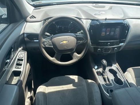 Used 2018 Chevrolet Traverse LT FWD image 5