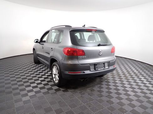 Used 2017 Volkswagen Tiguan Limited w/ Premium Package image 11