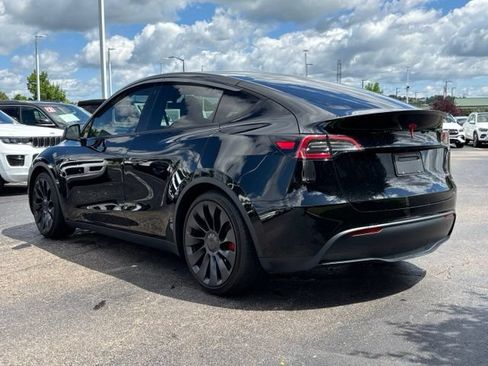 Used 2023 Tesla Model Y Performance AWD/4WD image 8