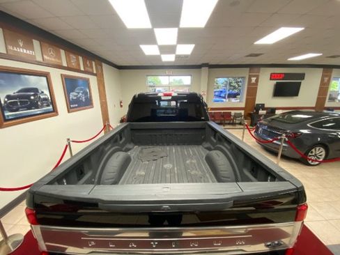 Used 2018 Ford F250 Platinum w/ Platinum Ultimate Package image 7