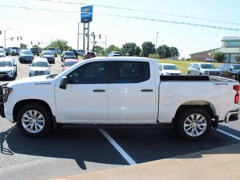 Used 2023 Chevrolet Silverado 1500 Custom w/ LPO, Dark Essentials Package image 5