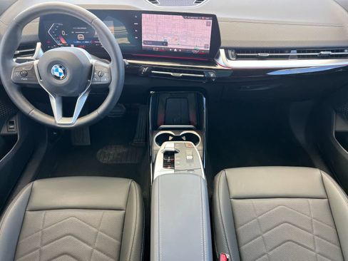 Used 2026 BMW X2 xDrive28i AWD/4WD image 4