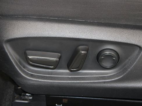 Used 2021 Toyota Camry LE image 18