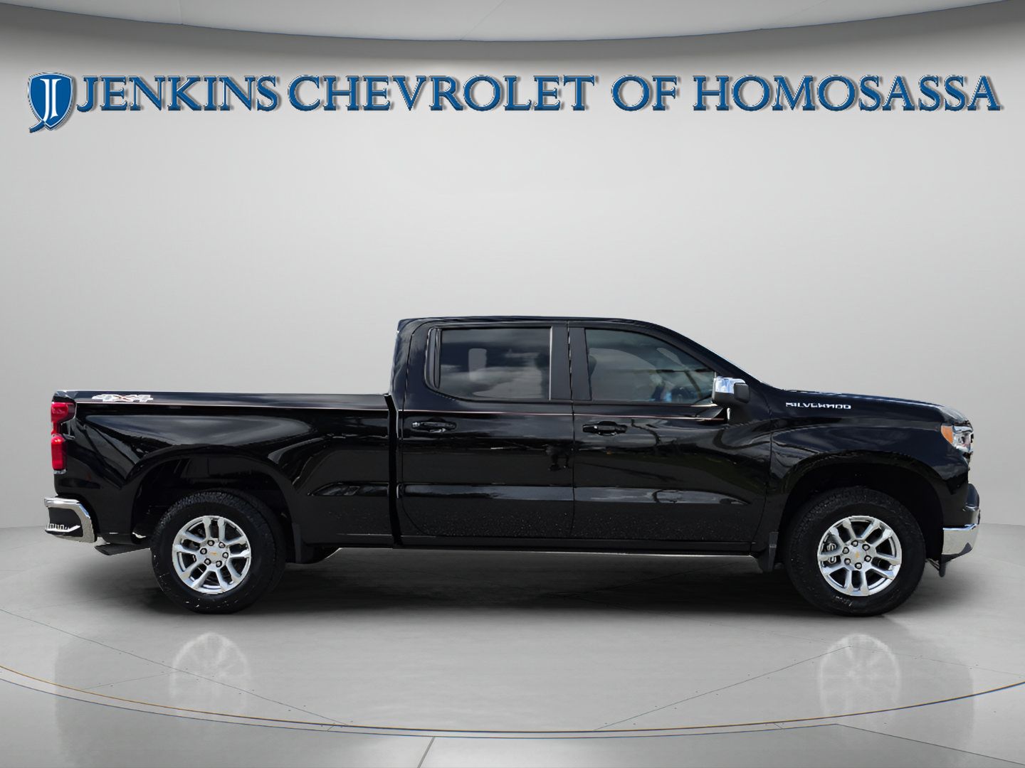 New 2026 Chevrolet Silverado 1500 LT w/ Convenience Package II AWD/4WD image 3
