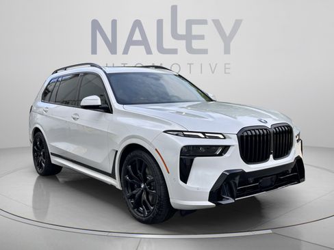 Used 2027 BMW X7 xDrive40i w/ M Sport Package AWD/4WD image 5