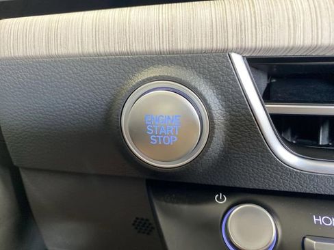 New 2025 Hyundai Sonata Limited image 24