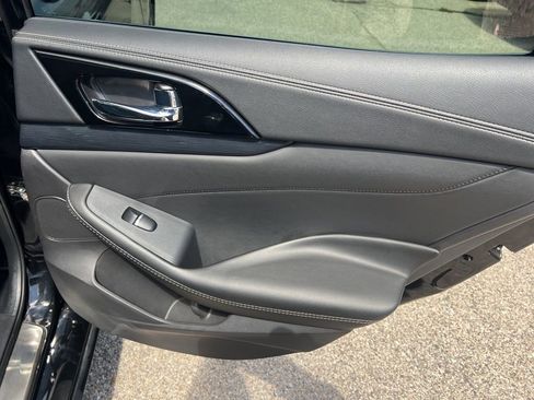 Certified 2023 Nissan Maxima Platinum w/ Sport Mat Group image 16