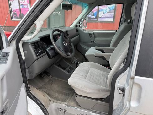 Used 2003 Volkswagen Eurovan MV FWD image 18