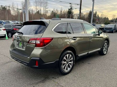 Used 2018 Subaru Outback 2.5i Touring w/ Popular Package #3 image 12