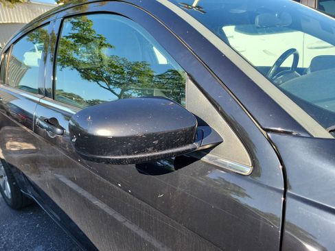 Used 2013 Chrysler 200 Touring w/ Cold Weather Group FWD image 9