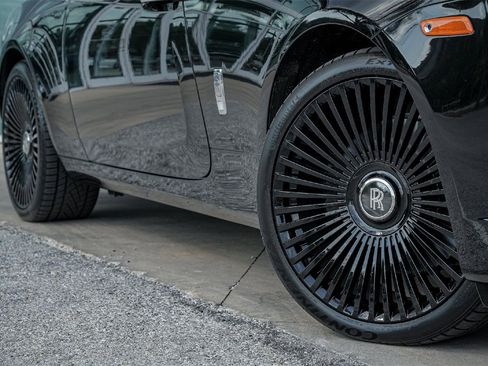 Certified 2020 Rolls-Royce Wraith image 2