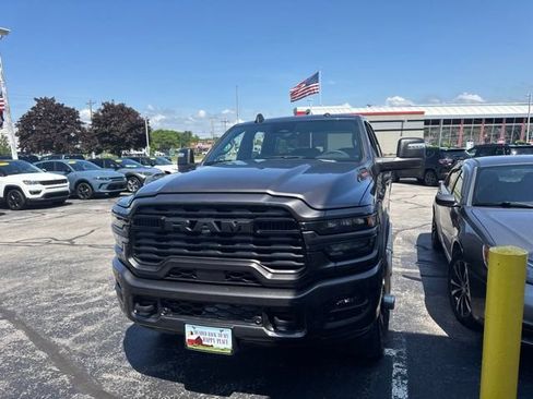 Used 2025 RAM 2500 Big Horn AWD/4WD image 6