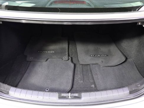 Used 2020 Hyundai Elantra SEL w/ Cargo Package (C1) FWD image 20