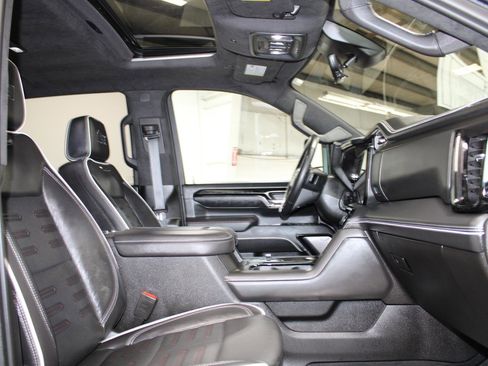 Used 2025 GMC Sierra 2500 AT4X w/ AT4X AEV Edition AWD/4WD image 23