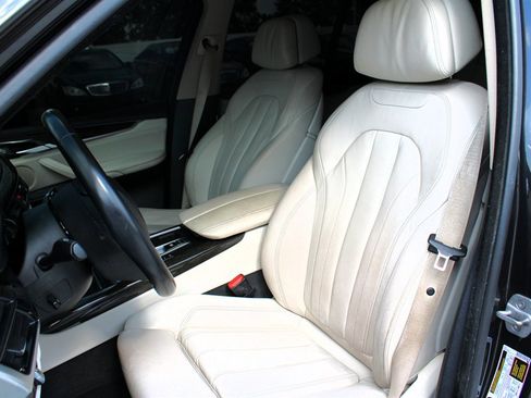 Used 2015 BMW X5 xDrive35d image 14