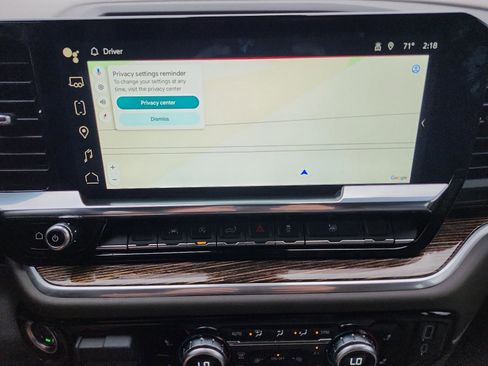 Used 2025 GMC Sierra 1500 SLE image 16