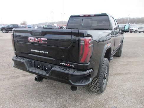 New 2026 GMC Sierra 2500 AT4X AWD/4WD image 4
