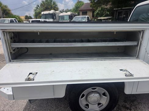 Used 2006 Ford F350 XL RWD image 21