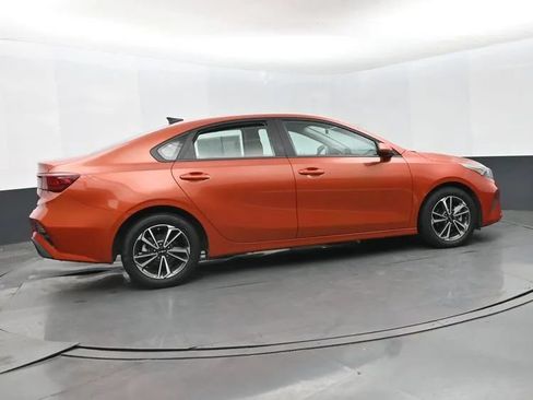 Used 2024 Kia Forte LXS FWD image 4
