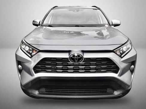 Used 2021 Toyota RAV4 XLE w/ Convenience Package AWD/4WD image 10