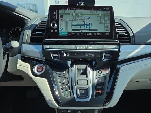New 2026 Honda Odyssey Touring image 12