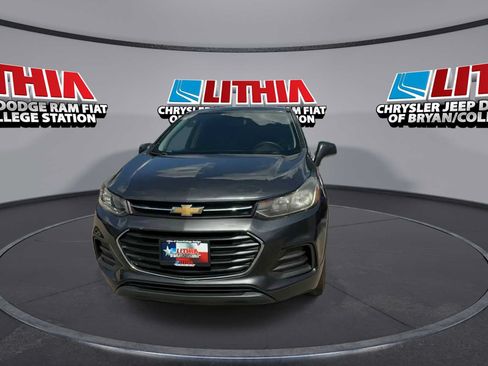 Used 2020 Chevrolet Trax LS w/ Tint and Cruise Package AWD/4WD image 3