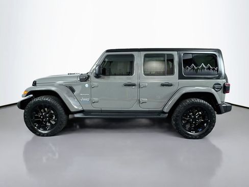 Used 2023 Jeep Wrangler Unlimited Sahara AWD/4WD image 8