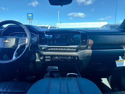 Certified 2023 Chevrolet Silverado 1500 High Country w/ High Country Premium Package image 24