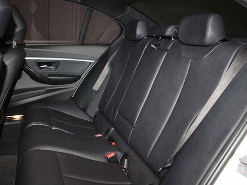 Used 2018 BMW 330e w/ M Sport Package image 18