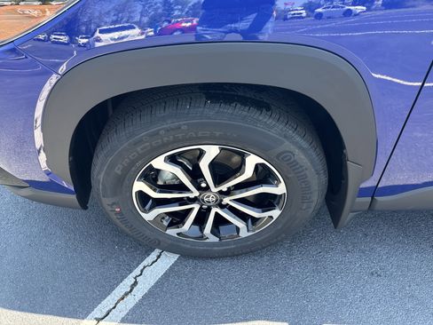 New 2025 Toyota Corolla Cross AWD Hybrid image 9