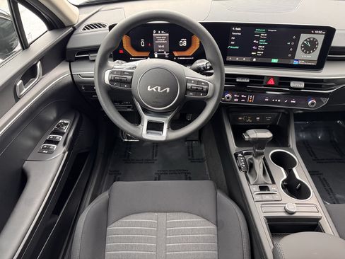 New 2026 Kia K5 LXS FWD image 9