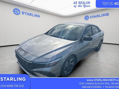 Used 2025 Hyundai Elantra Sport image 1