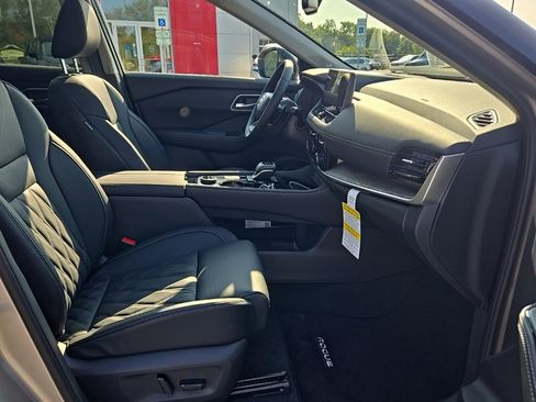 New 2026 Nissan Rogue Platinum w/ Platinum Premium Package image 30