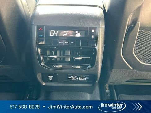 Used 2021 Jeep Grand Cherokee L Laredo w/ Luxury Tech Group I AWD/4WD image 15