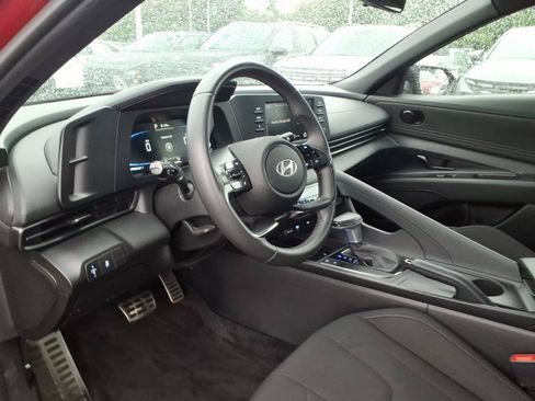 Used 2025 Hyundai Elantra Sport w/ Cargo Package FWD image 22