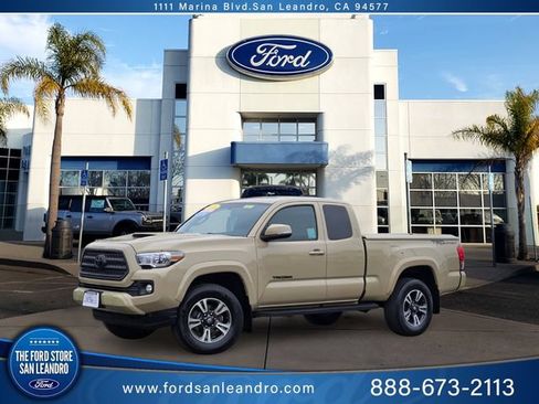 Used 2016 Toyota Tacoma TRD Sport w/ Towing Package RWD image 1