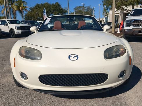 Used 2008 MAZDA MX-5 Miata Grand Touring image 3