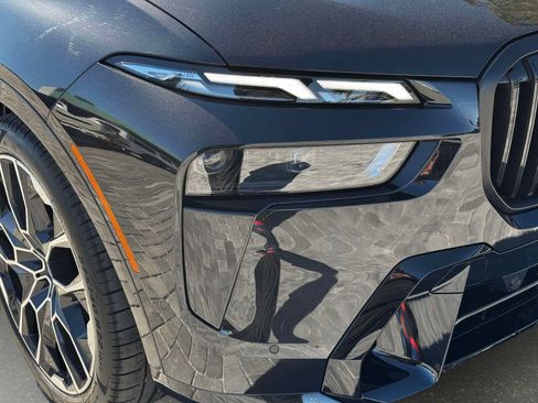 Used 2026 BMW X7 M60i image 10