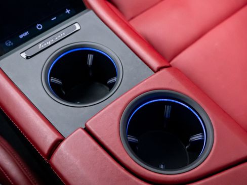 Certified 2021 Porsche Taycan 4S AWD/4WD image 28