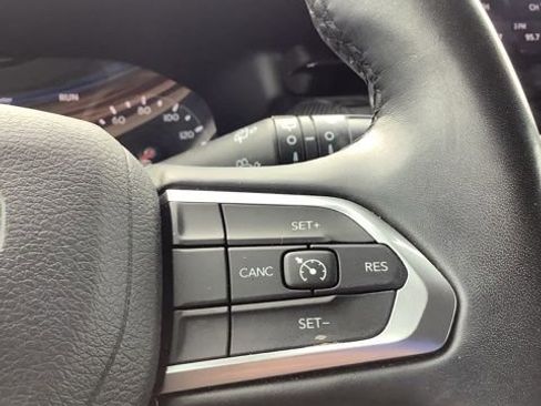 Certified 2022 Jeep Compass Latitude w/ Sun and Sound Group AWD/4WD image 24