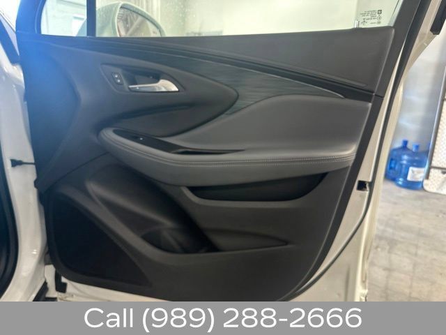 Used 2019 Buick Envision Essence FWD image 18