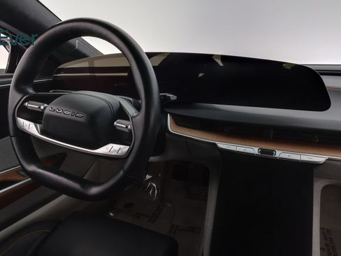 Used 2023 Lucid Air Touring AWD/4WD image 25