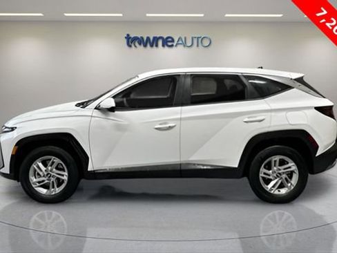 Used 2025 Hyundai Tucson SE image 3