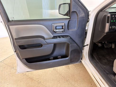 Used 2018 Chevrolet Silverado 1500 W/T w/ WT Convenience Package AWD/4WD image 19