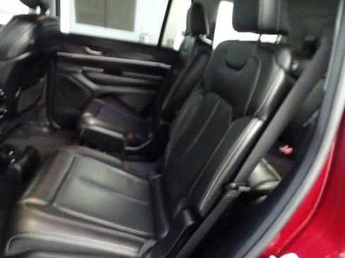 Certified 2023 Jeep Grand Cherokee L Limited w/ Luxury Tech Group II AWD/4WD image 4