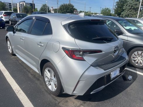 Used 2020 Toyota Corolla SE FWD image 2